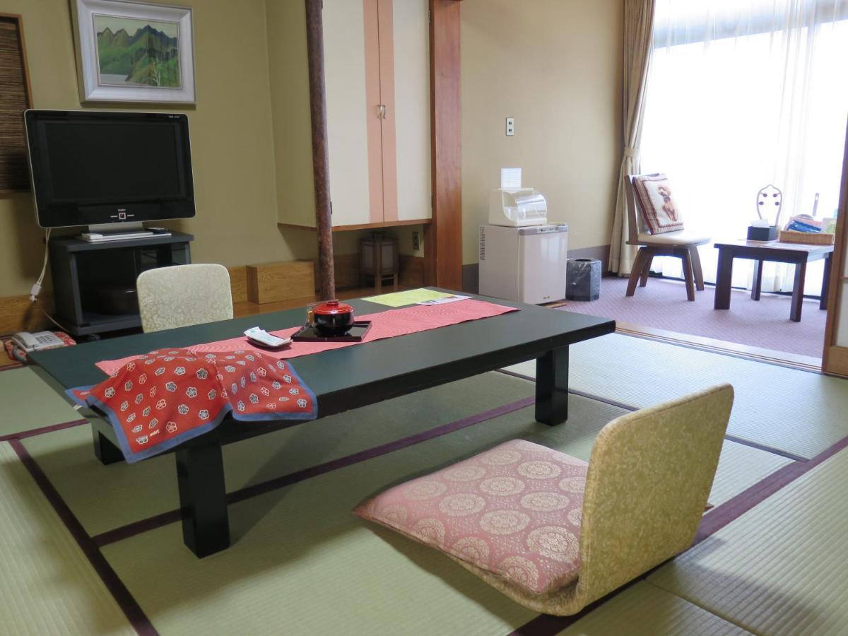 Kinugawa Kokusai Hotel Nikko Exterior photo