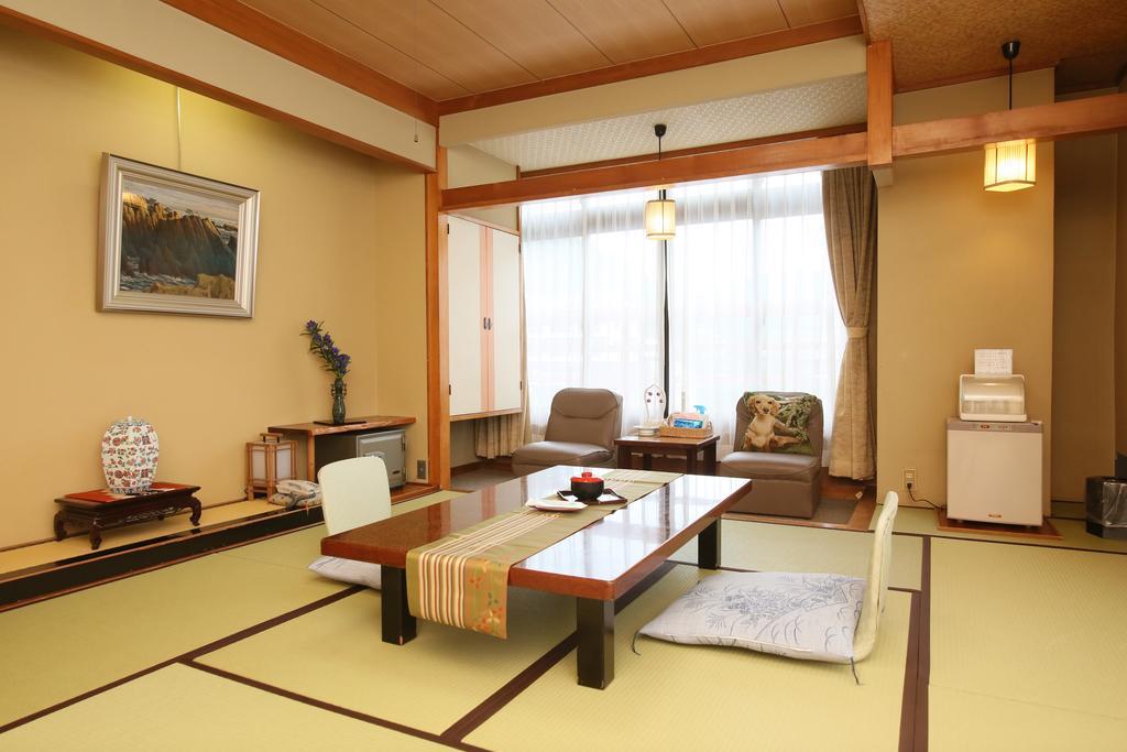 Kinugawa Kokusai Hotel Nikko Exterior photo